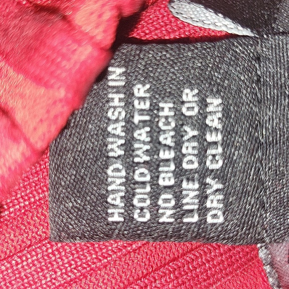 Silk Blend Ribbed Top w/ gold accents S - Picture 4 of 8